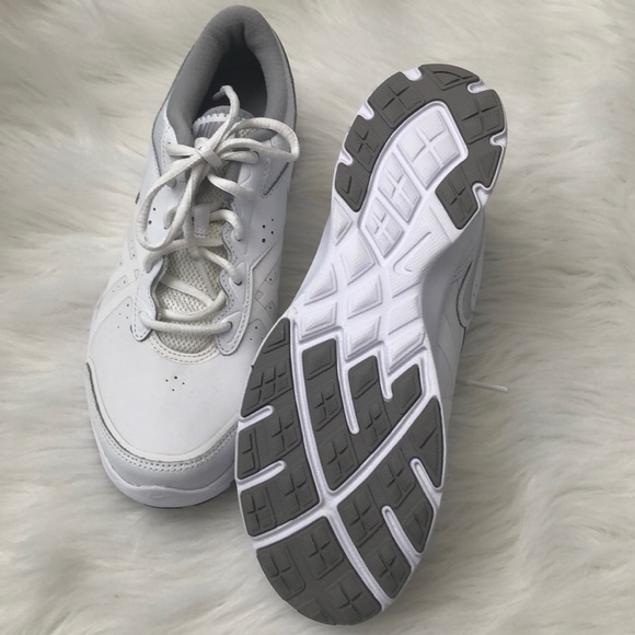 N E W | Nike Walking Running Shoes Sneakers - Picture 6 of 6